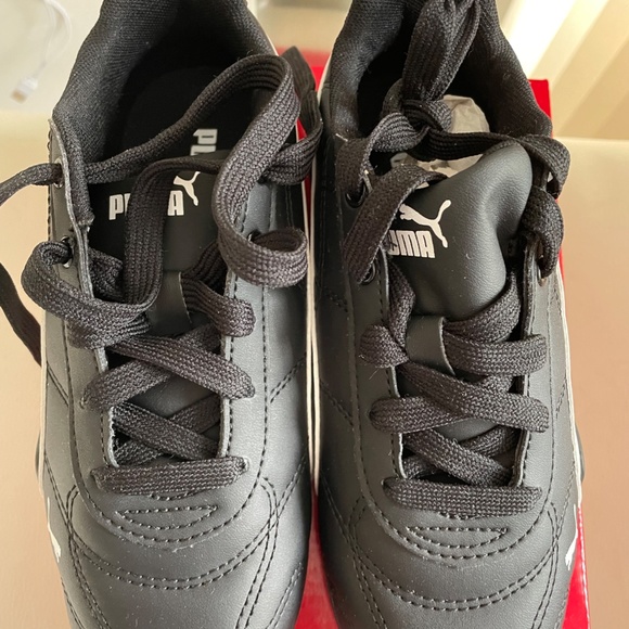 Kids Enfats New Puma shoes size 1.5 US - Picture 4 of 4